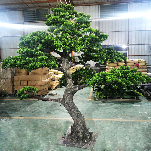 Factory Price Big Trunk Decorative Artificial Pine Trees