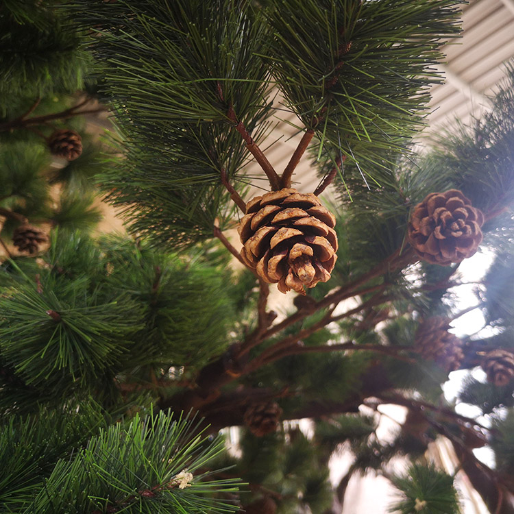 Factory Price Big Trunk Decorative Artificial Pine Trees