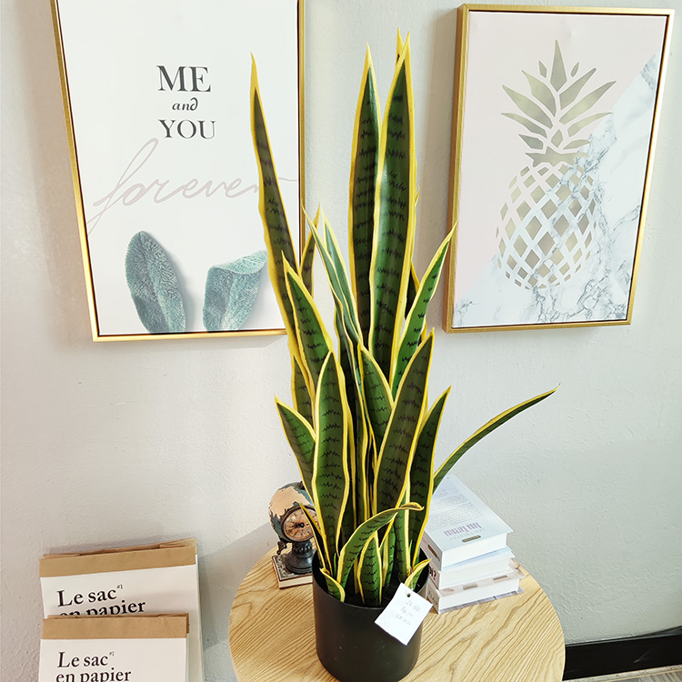 Clubhouse Decoration Indoor Artificial Agave